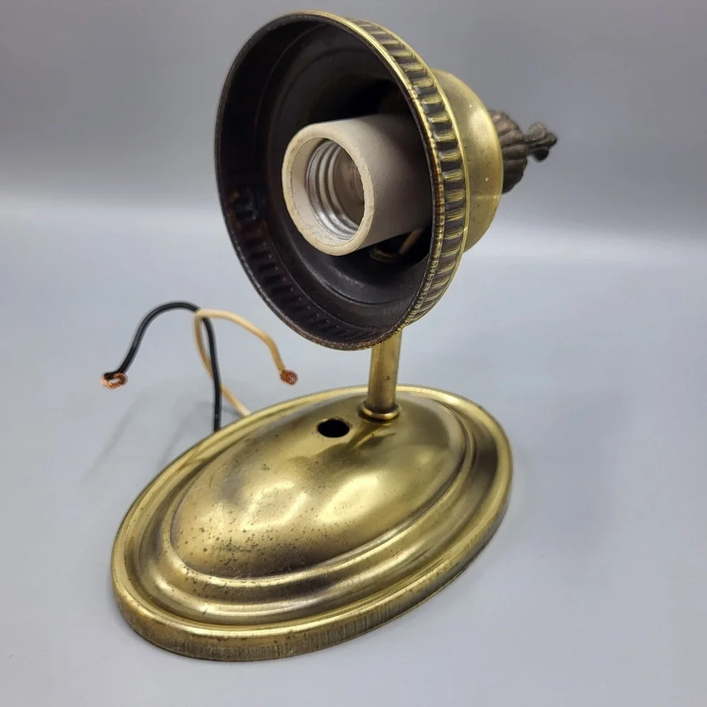 Vtg MCM Wall Sconce Yellow Ombre Iridescent White Glass Brass Fixture Wired USA